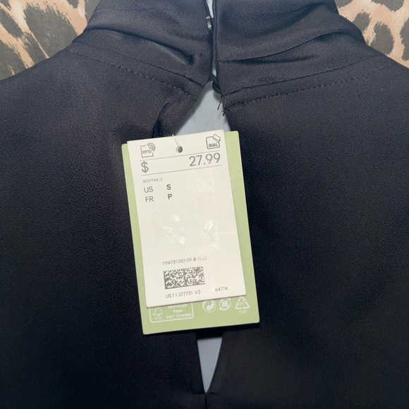 H&M Elegant blouse - Picture 2 of 2